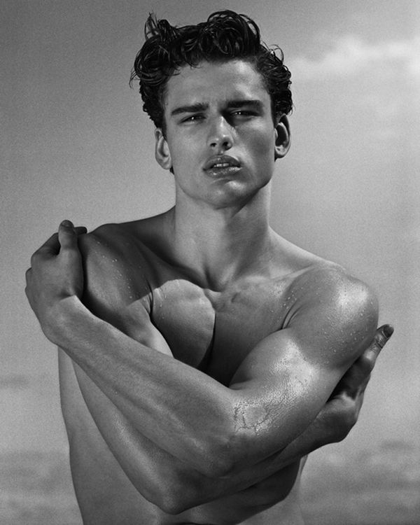 Simon-Nessman_Giorgio-Armani-Fragrance-Campaign-03